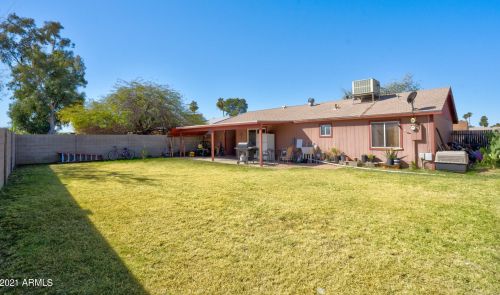 14233 38 St, Phoenix AZ 85018-5814 exterior