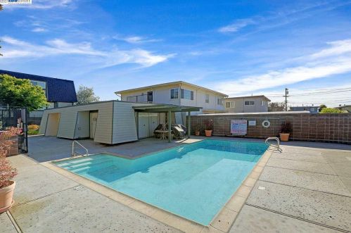 14052 Reed Ave, San Leandro, CA 94578-2726