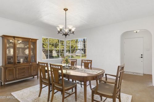 525 Edgemont Ave, Phoenix AZ 85035-1809 exterior