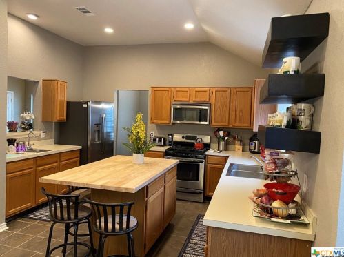 4825 Crestpoint Ln, Garland TX 75043-6514 exterior