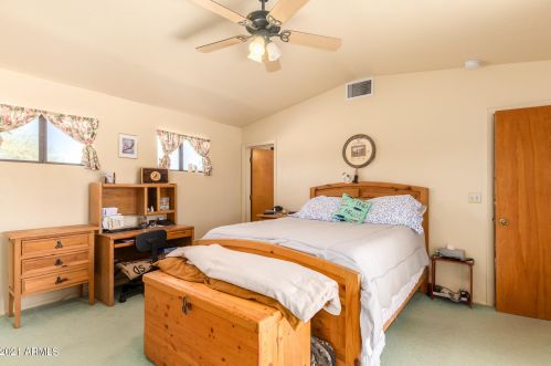 35220 3rd Ave, Phoenix AZ 85027-5908 exterior