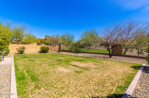 1646 Blaylock Dr, Phoenix AZ 85085-6323 exterior