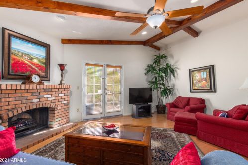 17235 2nd Pl, Phoenix AZ 85022-2315 exterior