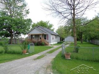 3386 Wadsworth Rd, Saginaw MI  48601-6249 exterior