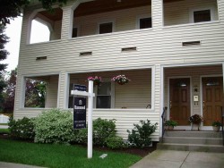 142 Linwood Ave, Newton, MA 02460-1417