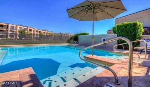 2 Biltmore Est, Phoenix AZ  85016-2853 exterior