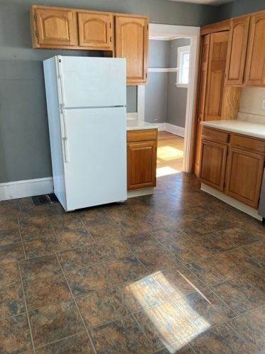 47 Bridges Ave, Newton MA 02460-2016 exterior