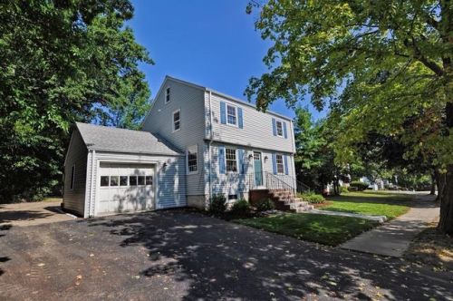 12 Truro Ln, Milton MA  02186-2527 exterior
