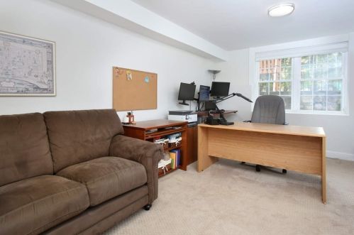 34 Ripley St, Newton MA 02459-2207 exterior