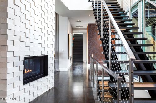 143 White Pne Cyn Rd, Park City UT 84060-6505 exterior