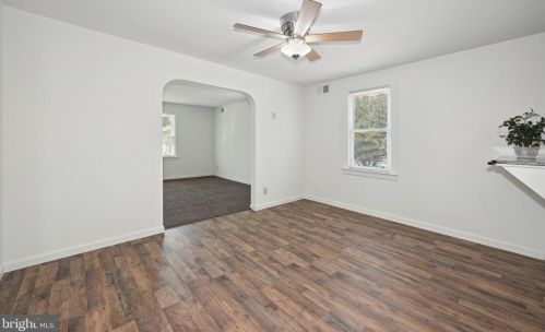 821 Columbia Blvd, West Deptford NJ 08063-1204 exterior