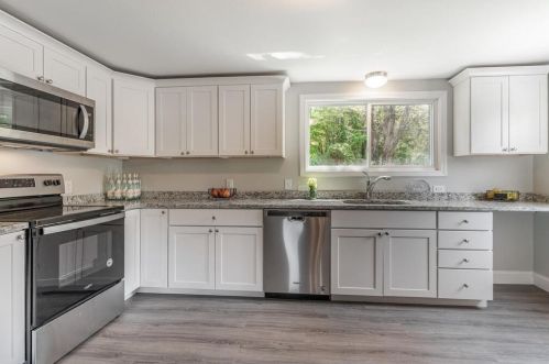 154 Linebrook Rd, Ipswich MA 01938-2906 exterior