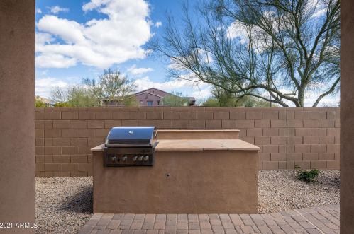 1605 Aloe Vera Dr, Phoenix AZ 85085-8053 exterior