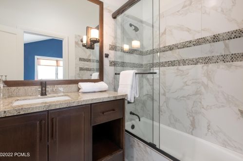 2722 Est Dr, Park City UT 84060-6877 exterior