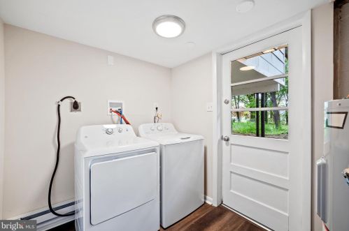 21 Williams Ave, West Deptford NJ  08096-5596 exterior