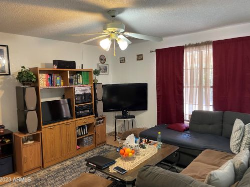 3733 Carol Ann Way, Phoenix AZ  85053-3740 exterior