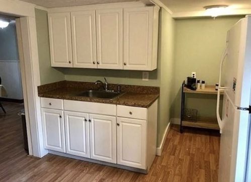 28 Hollywood Ter, North Reading MA 01864-1155 exterior