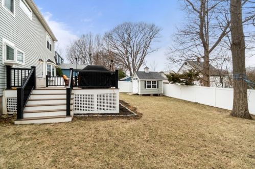 100 Kimball Rd, Dedham MA 02026-3727 exterior