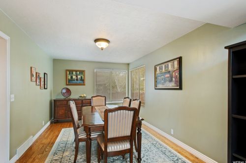 9232 Stone Ridge Cir, Sandy UT 84093-2698 exterior