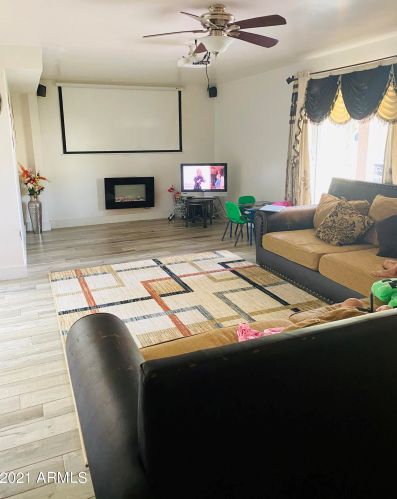 4109 Catalina Dr, Phoenix AZ 85031-3841 exterior