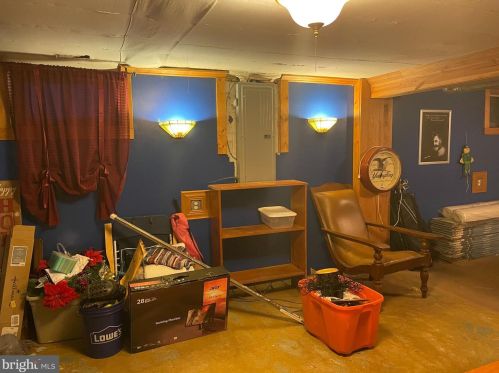 1109 Delsea Dr, West Deptford NJ 08093-2252 exterior