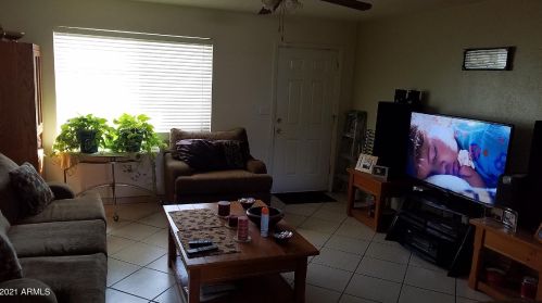 3944 Earll Dr, Phoenix AZ 85018-7103 exterior