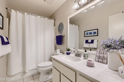 2916 Altadena Ave, Phoenix AZ 85029-3403 exterior