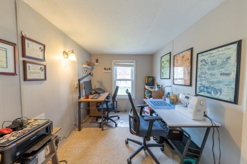 6 Benson St, Worcester MA 01604-3303 exterior