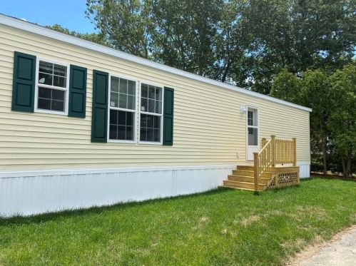 9 Stella Dr, Weymouth, MA 02188-3309