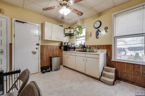 65 Halstead St, Kearny NJ 07032-2077 exterior