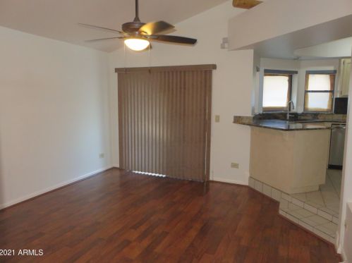 10628 8th St, Phoenix AZ 85022-3103 exterior