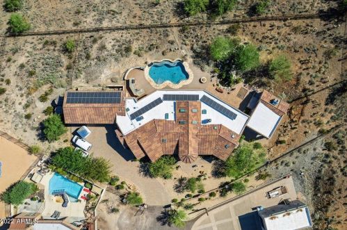 33807 4 Dr, Phoenix AZ 85045-0464 exterior