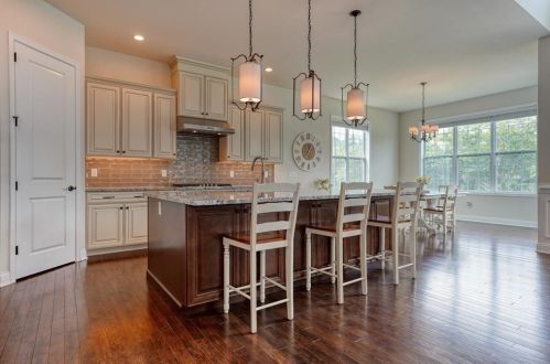 49 Pinetree Dr, Methuen MA 01844-1268 exterior