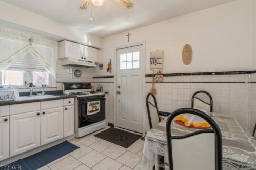 54 Meacham St, Belleville NJ 07109-1935 exterior