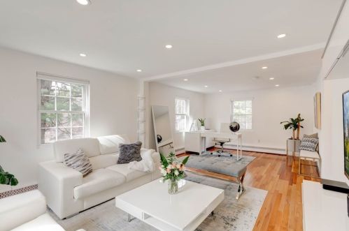 127 Elm St, North Reading MA 01864-2914 exterior