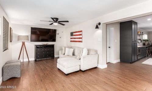 4231 Catalina Dr, Phoenix AZ 85031-3726 exterior