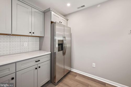 1162 Tristram Cir, West Deptford NJ  08051-2239 exterior