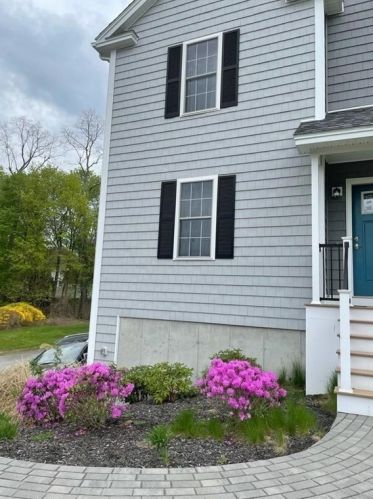 505 Salisbury St, Worcester MA  01609-1307 exterior