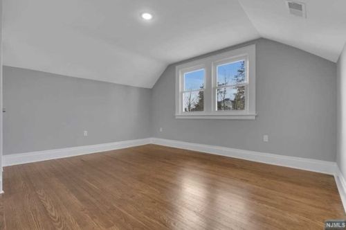 122 Grand Pl, Kearny NJ  07032-1847 exterior