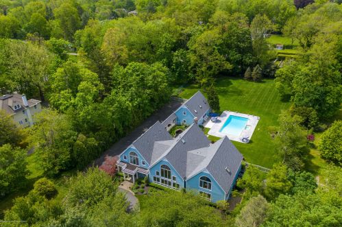 125 Bridges Rd, Little Silver NJ 07739-1634 exterior