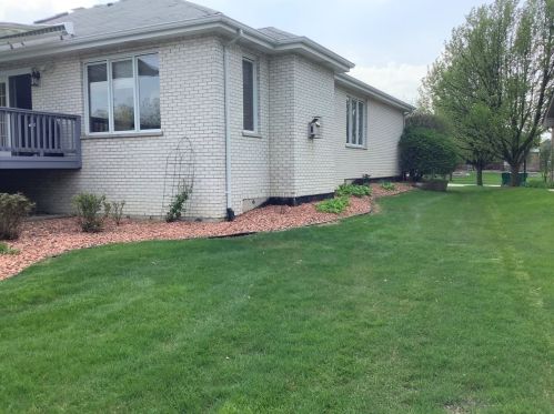 1365 Overton Dr, Lemont IL 60439-8544 exterior