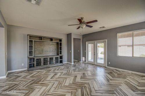 4217 73 Dr, Phoenix AZ 85033-2512 exterior