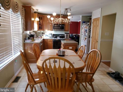 111 Ladds Ln, West Deptford NJ 08093-2319 exterior