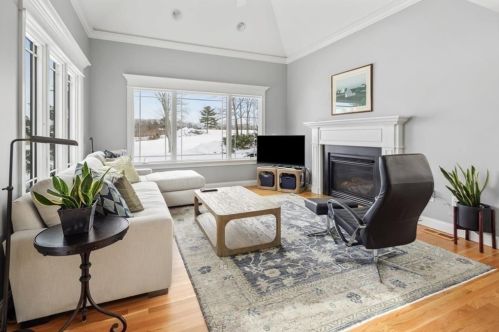 84 Black Rock Dr, Hingham MA 02043-4878 exterior