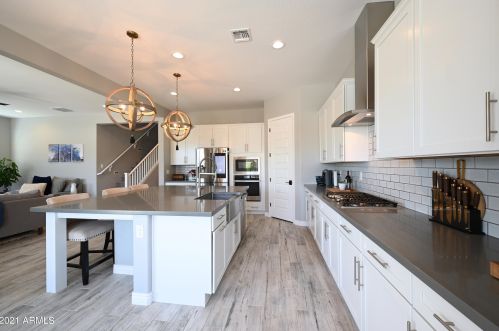 22029 33 Pl, Phoenix AZ 85018 exterior