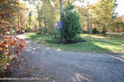 1062 Lakehurst Ave, Jackson Twp NJ 08527-5250 exterior