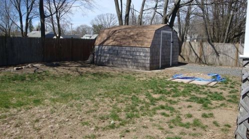 19 Metropolitan Park Ave, Seekonk MA 02771-4208 exterior