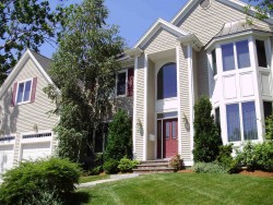 316 Hartman Rd, Newton, MA 02459-2856