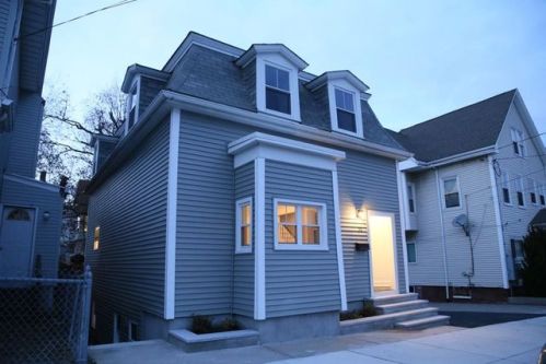 36 Tudor St, Chelsea, MA 02150-2506