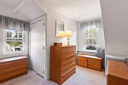 379 Main St, Groveland MA 01834-1428 exterior